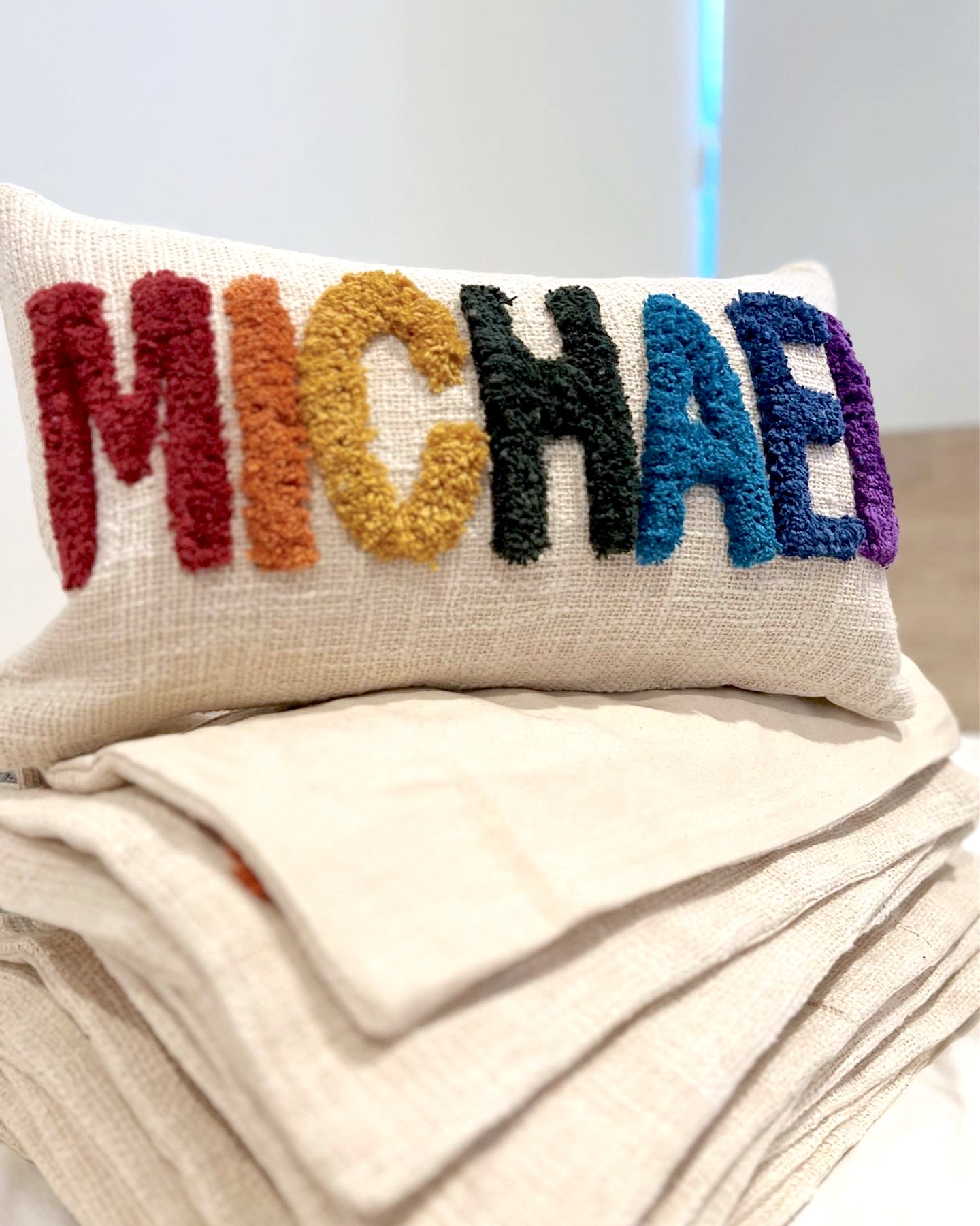 DESIGN YOUR CUSTOM PILLOWS-FLUFFY TUFTING